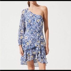 ASTR ✨ Floral One Shoulder Long Sleeve Ruffled Mini Dress